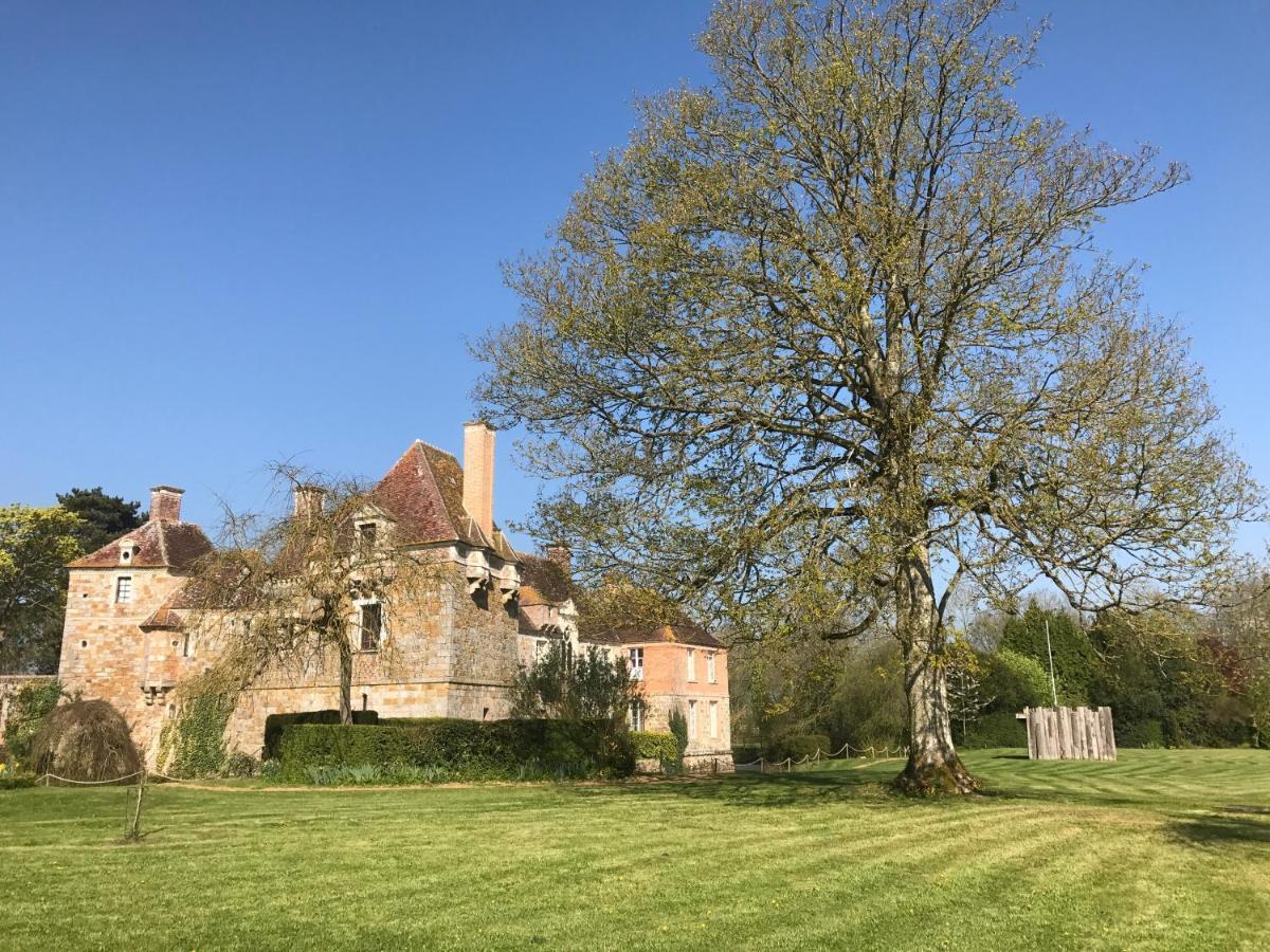 Chateau Du Blanc Buisson Saint-Pierre-du-Mesnil Exterior photo